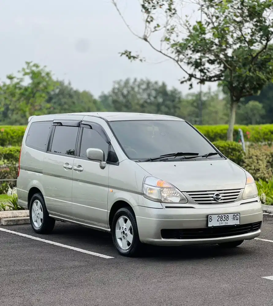 Nissan Serena 2005 Bensin