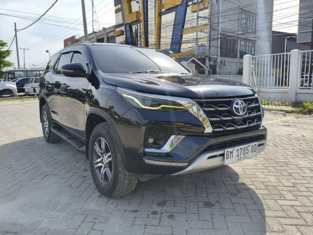 TOYOTA FORTUNER 2022