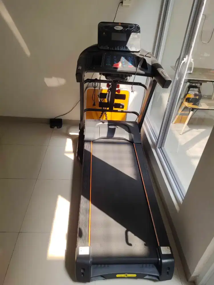 Treadmill Elektrik Florence iReborn Lipat Mulus Terawat