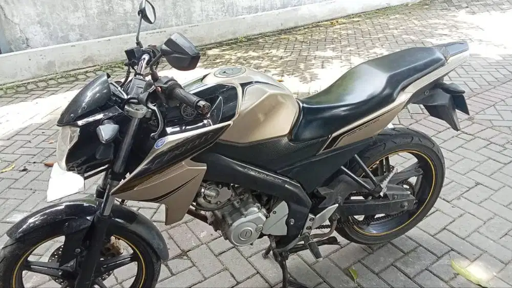DIJUAL YAMAHA VIXION 2013