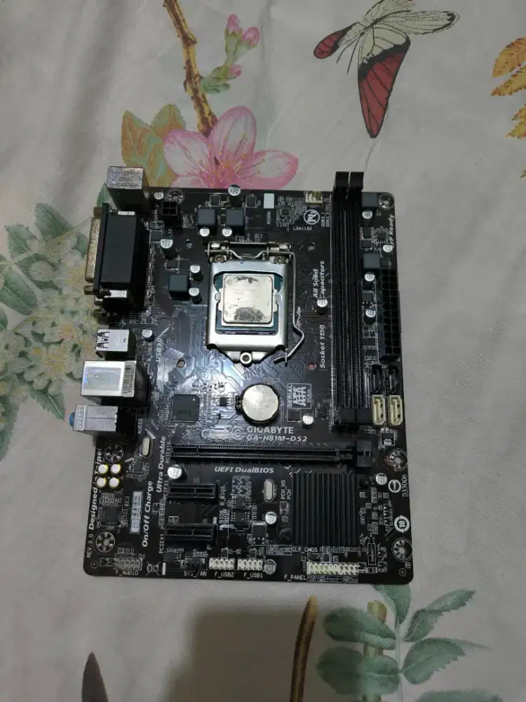 Motherboard GIGABYTE