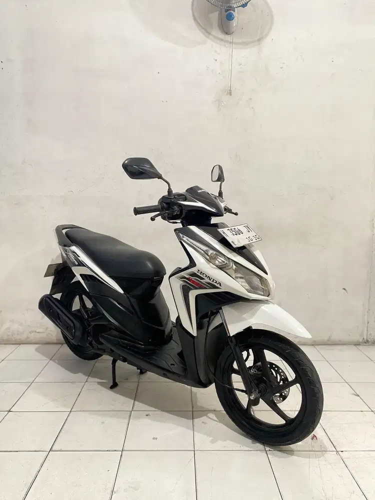 Vario techno 2010 putih