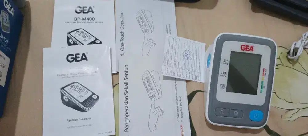 Tensi digital merek GEA