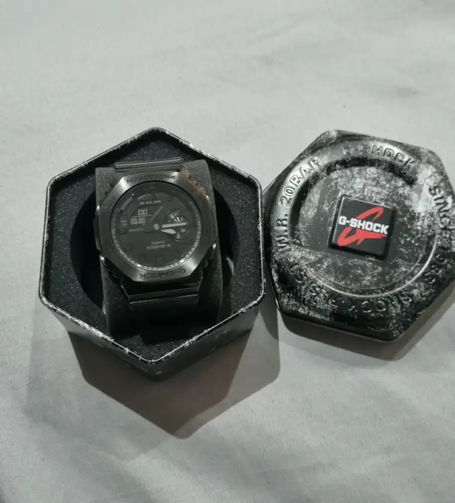 Jual G-Shock GM-2100 all black
Kondisi normal pemakaian, fungsi aman