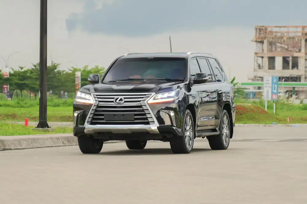 Lexus LX570 LX 570 Luxury 5.7 2016