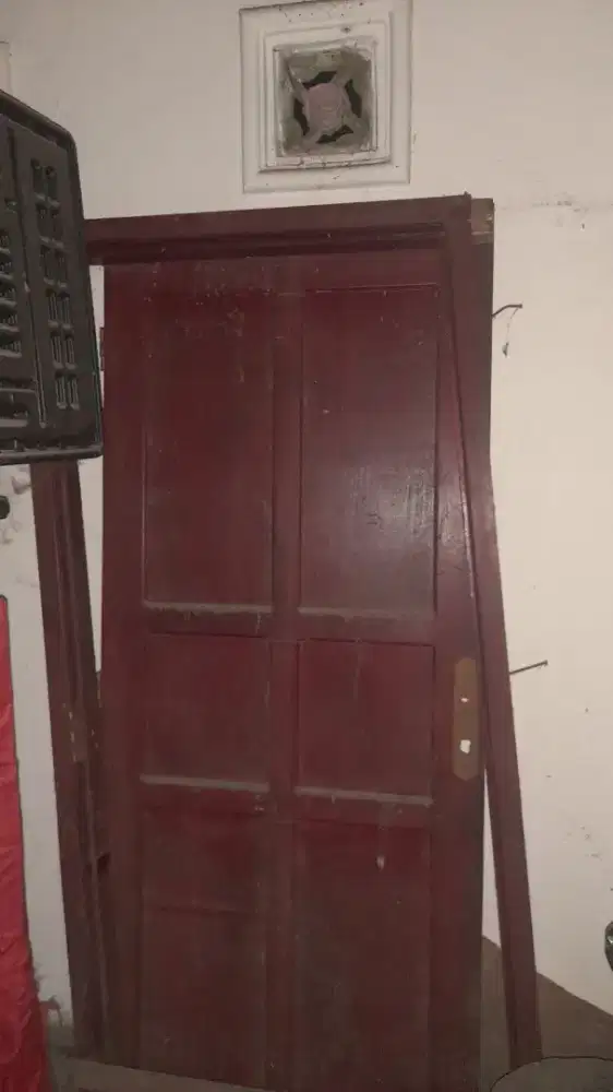 1 set kusen dan daun pintu kayu
