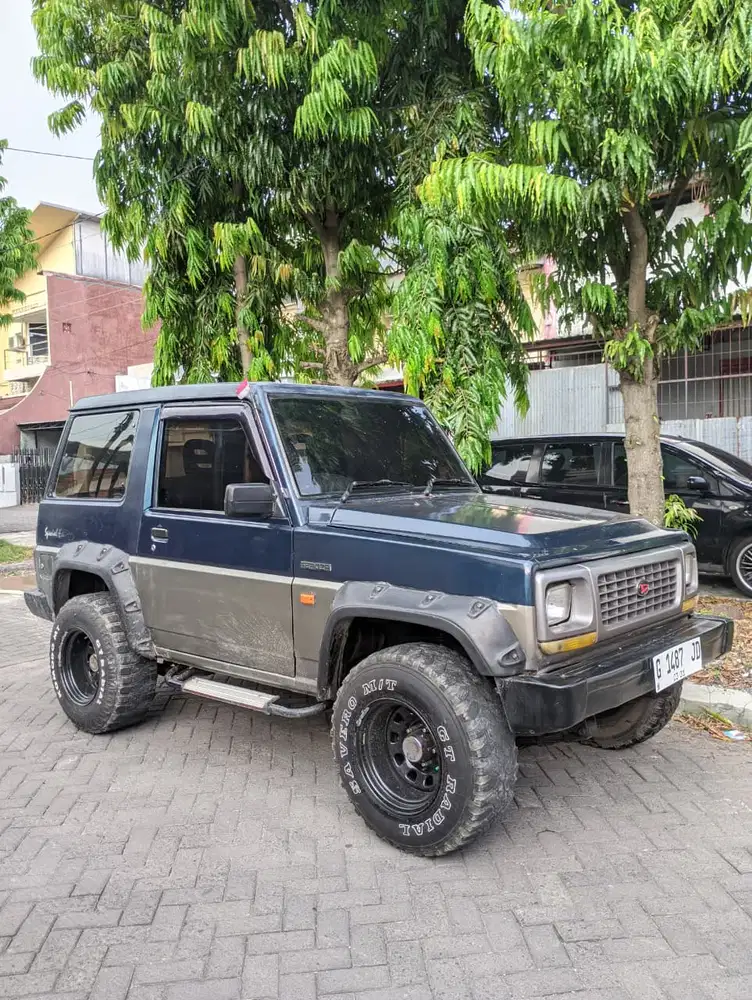 Daihatsu Feroza 1995 Bensin