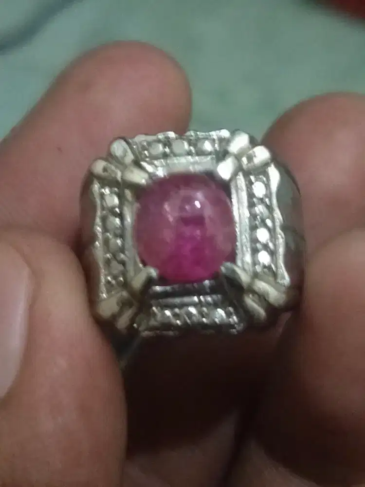 Di jual ruby star from burma