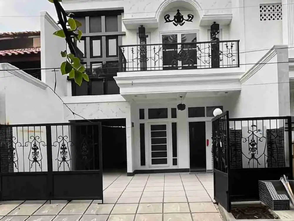 rumah baru design klasik siap huni di Cinere Depok