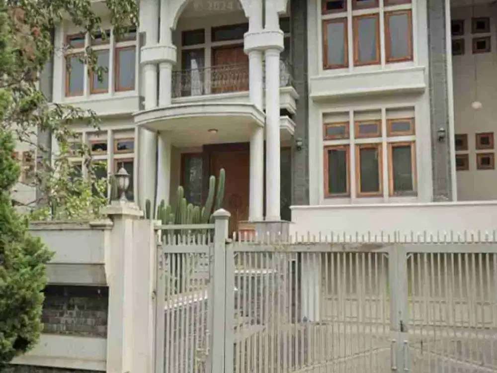 Dijual rumah Lux lokasi premium di komplek Dago asri bandung Utara