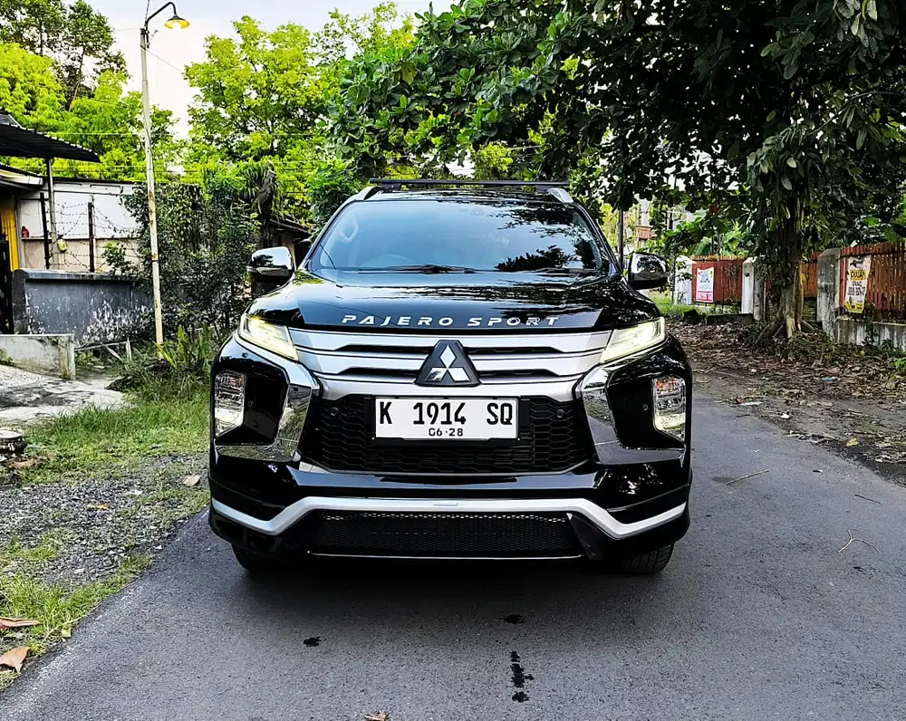 Pajero Sport 2.4 Dakkar Sunroof 2023 Tgn 1,Kilometer 20Rb,Orisinil Cat