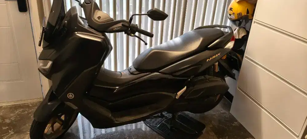 NMAX connected non ABS
