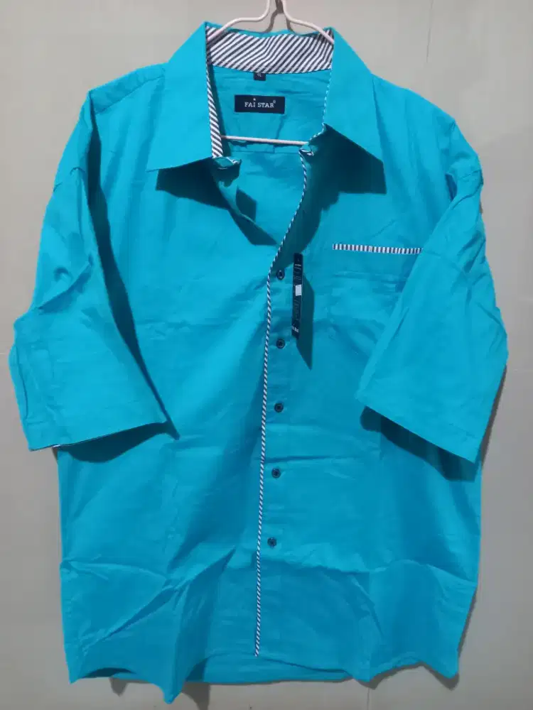 Kemeja stretch warna biru