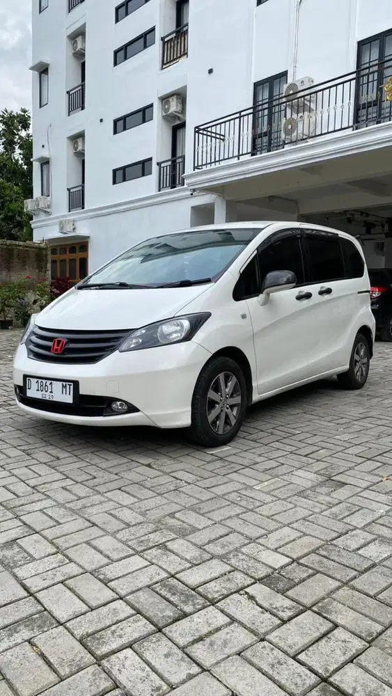 HONDA FREED 1.5 TYPE S AT (CKD) 2009 PEMAKAIAN 2012