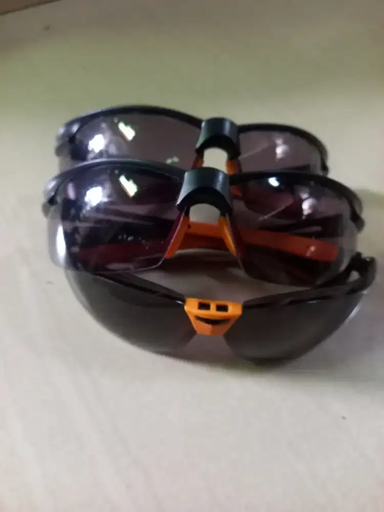3 pasang kaca mata safety