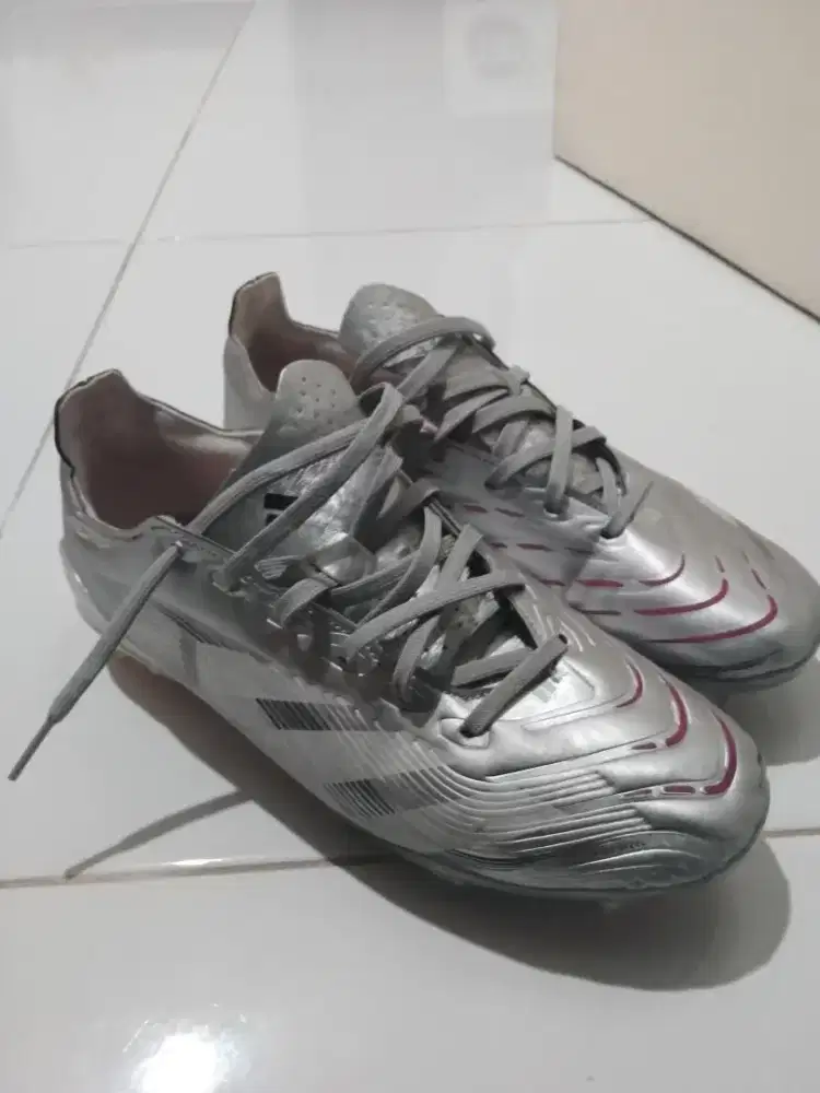 Sepatu bola/minsoc