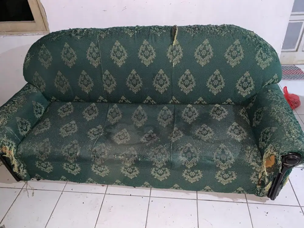 Sofa bekas 3 baris