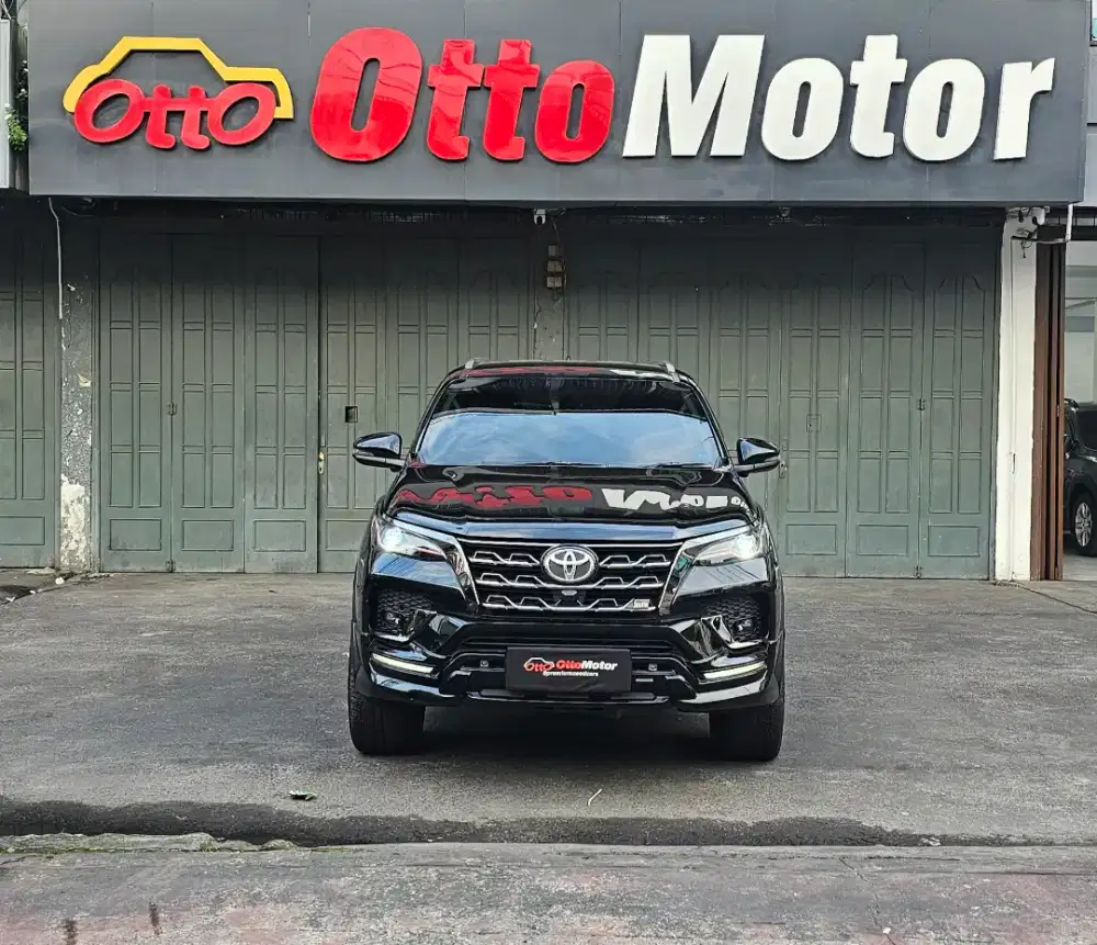 Fortuner 2.8 GR SPORT Th 24