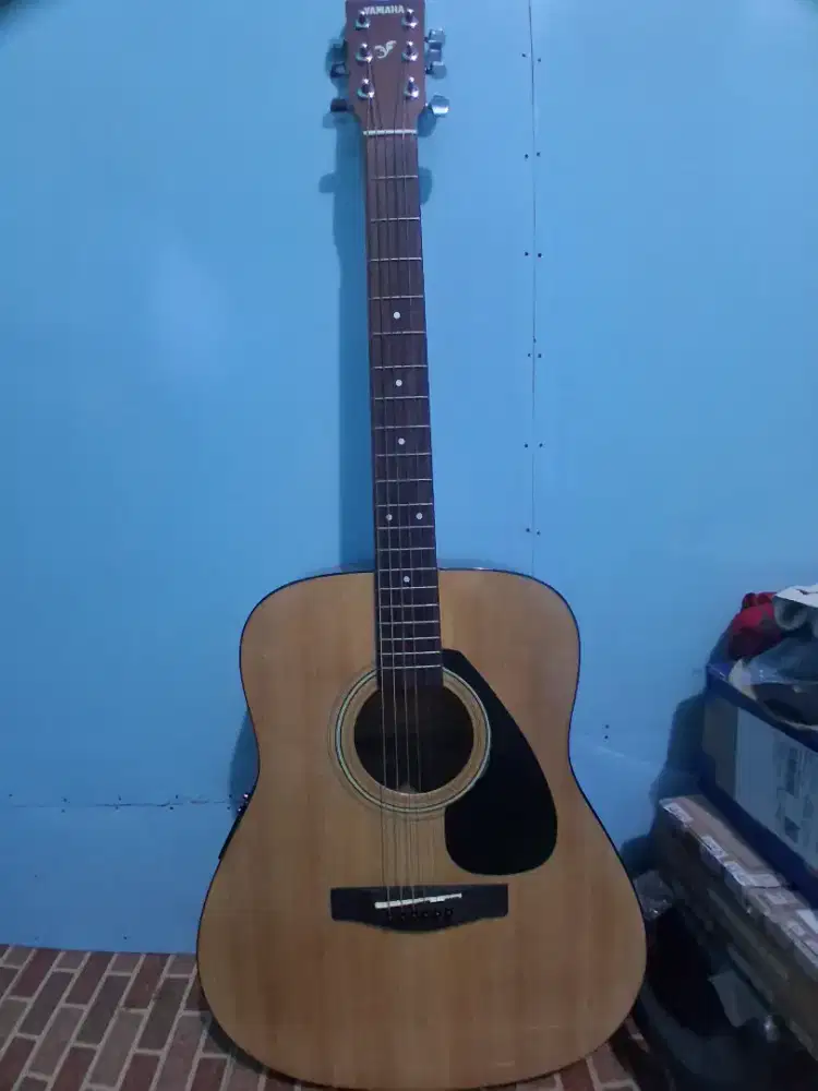 Guitar Akustik Yamaha FX310