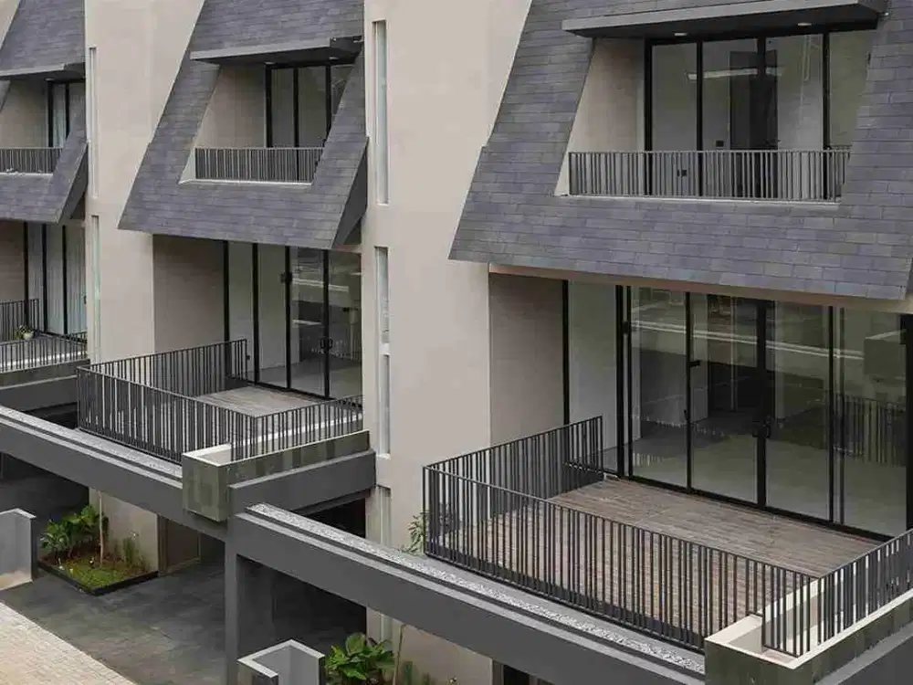 Dijual Rumah Modern Tropical House Lebak Bulus Area Jakarta Selatan
