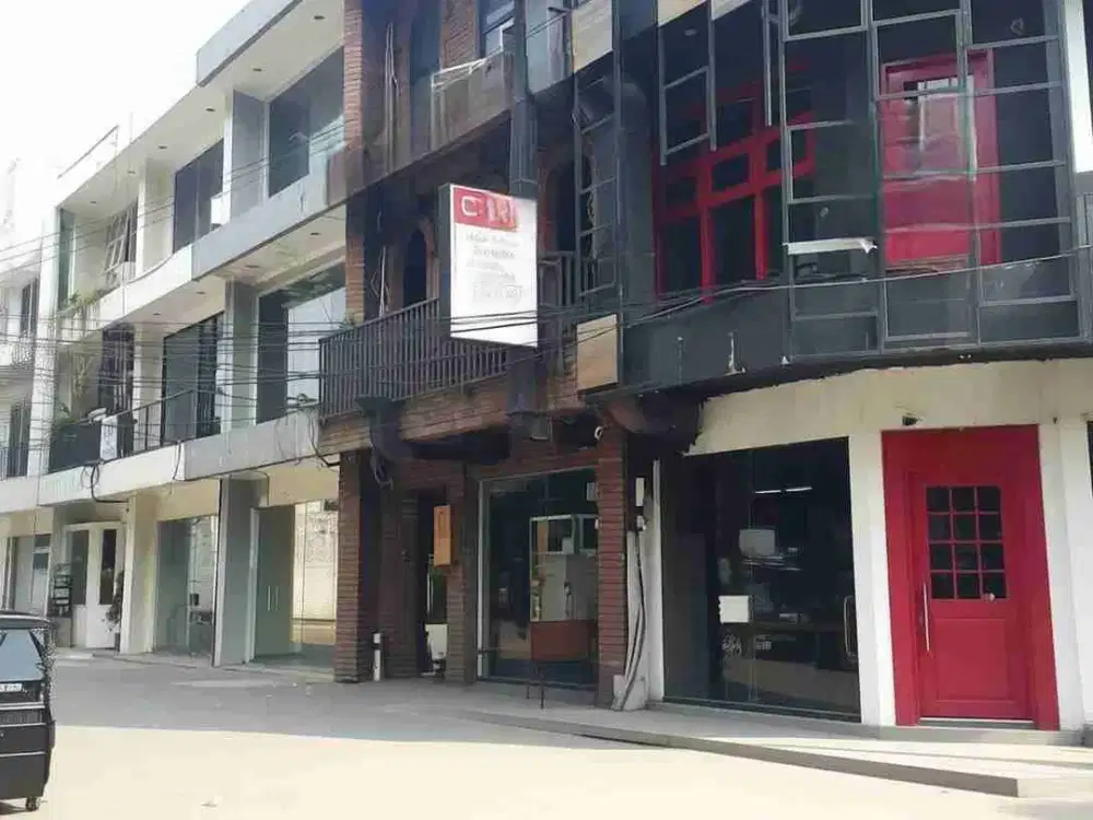 Disewakan Ruko Strategis di Kemang Jakarta Selatan