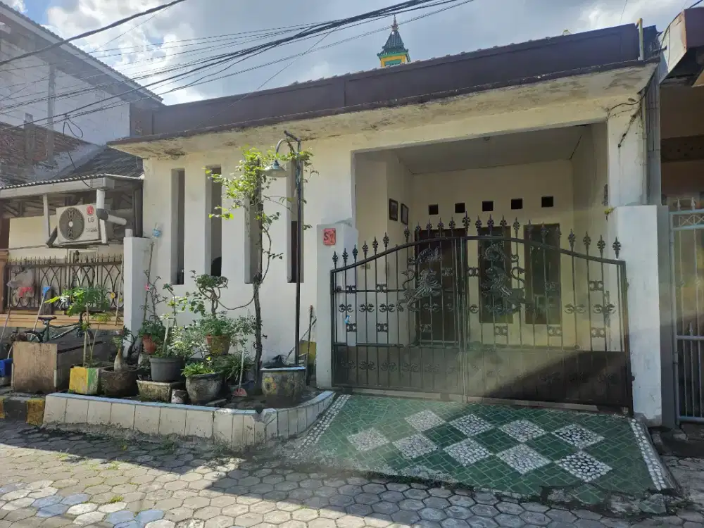 Rumah Strategis di Kedungturi Permai 2, Taman, Sidoarjo