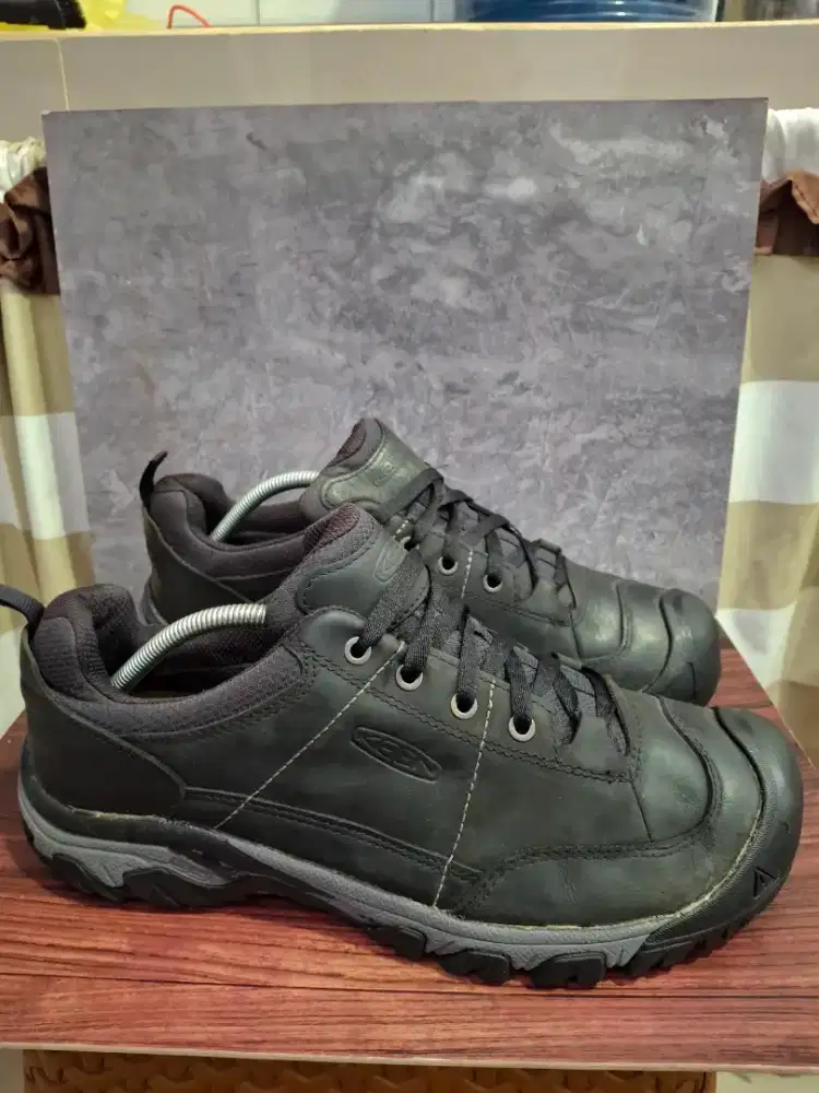 KEEN Men's Targhee III Oxford shoe