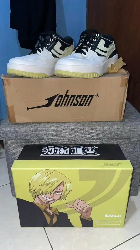 Sepatu Sneakers Johnson x One Piece