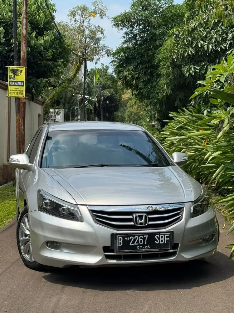Honda Accord 2011 Bensin