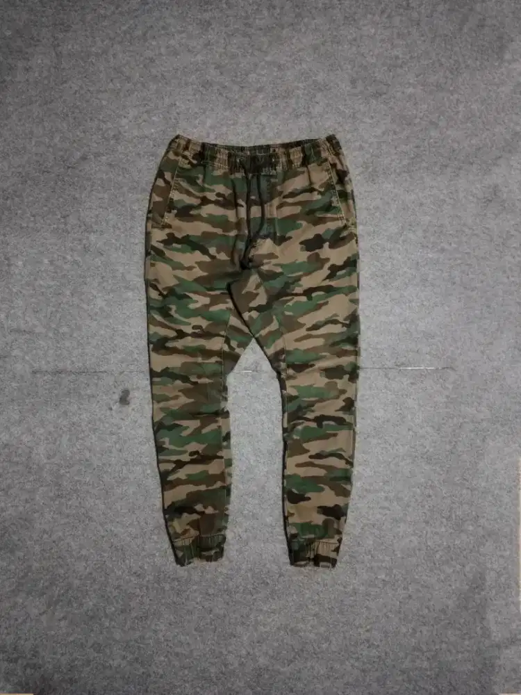 Jogerpants army H&M size 28-30