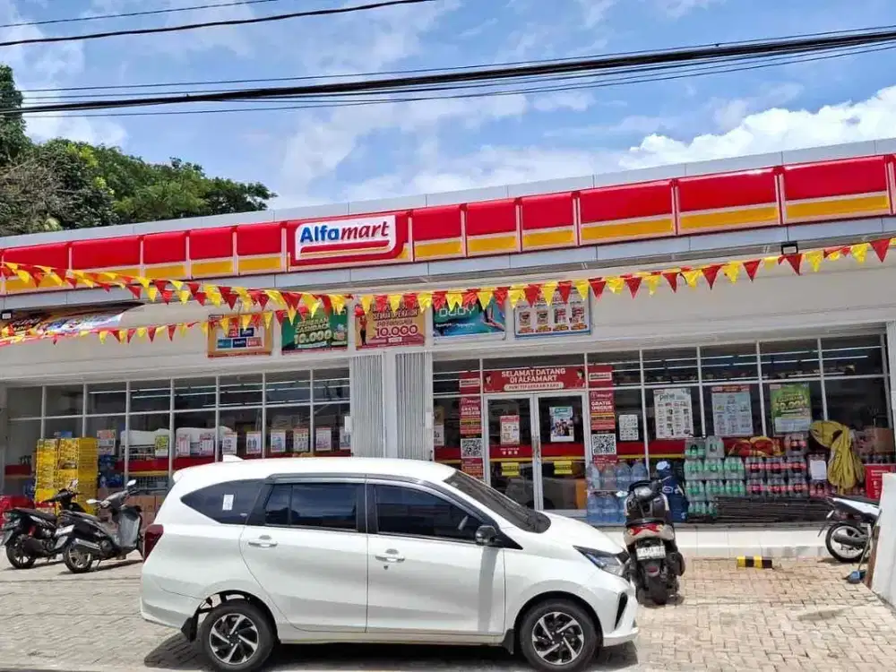 ALFAMART BARU BERJALAN 1 TAHUN SANGAT RAMAI DI CIMAHI