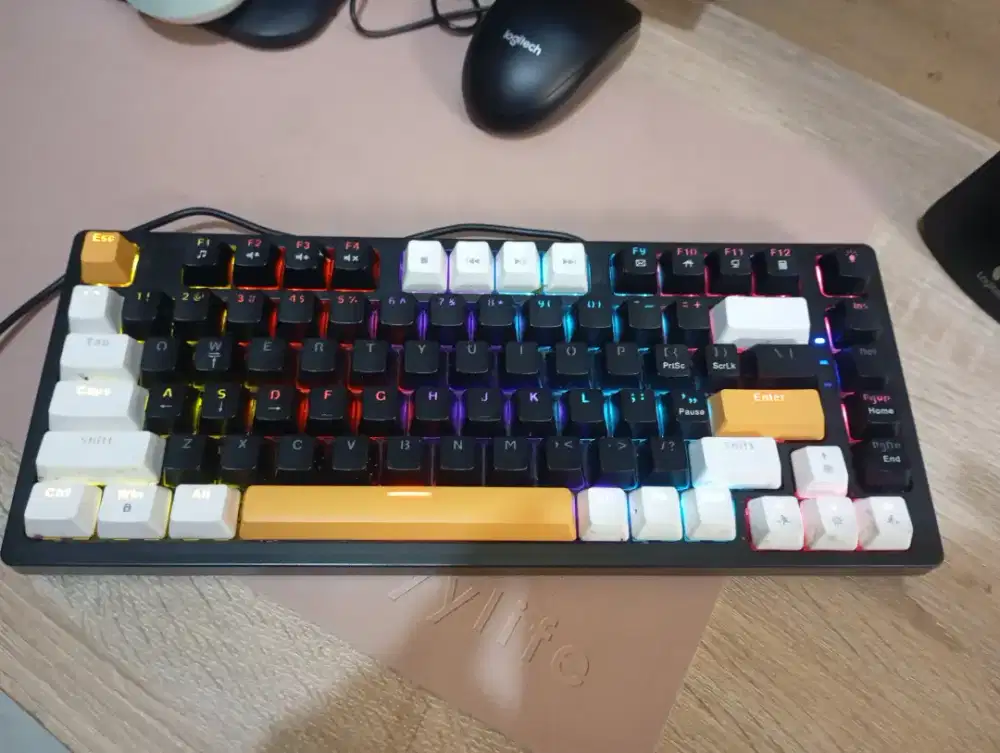 Keyboard gaming RGB mechanical zifriend T82