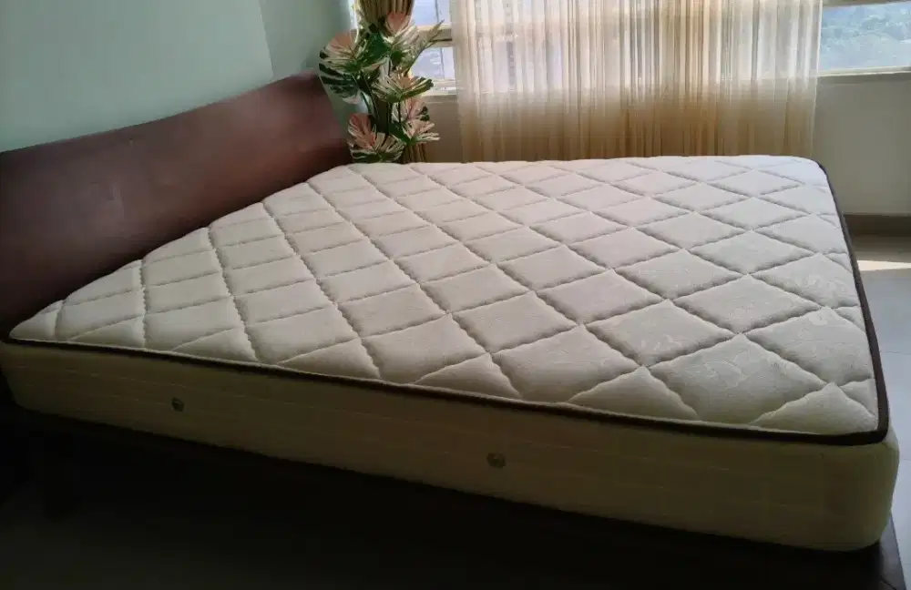 Jual Bed kasur Comforta 180x200 + Ranjang ikea