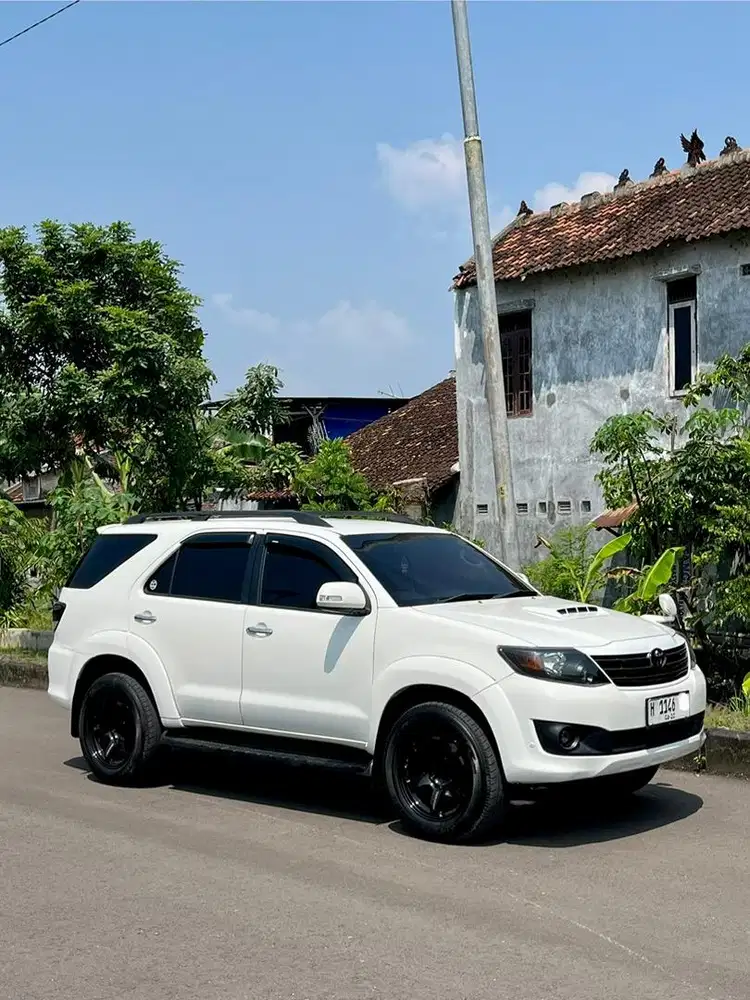 Toyota Fortuner 2012 Diesel