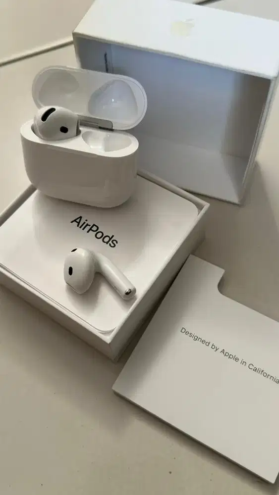 Airpods gen 4th fullset like new