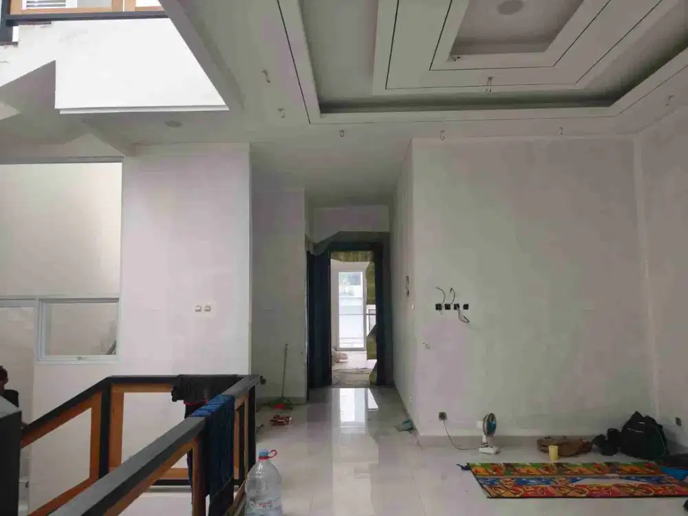 Rumah Baru di Puri Indah LB 500m 3 lantai full furnish 4+2 KT