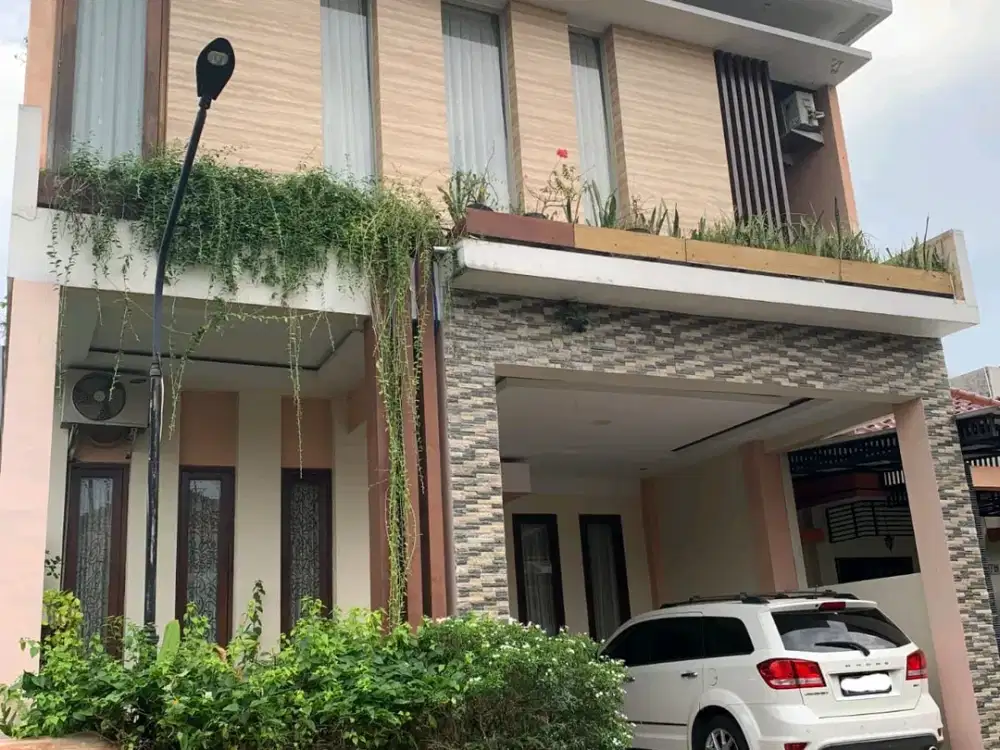 DIJUAL RUMAH ROYAL KETINTANG REGENCY