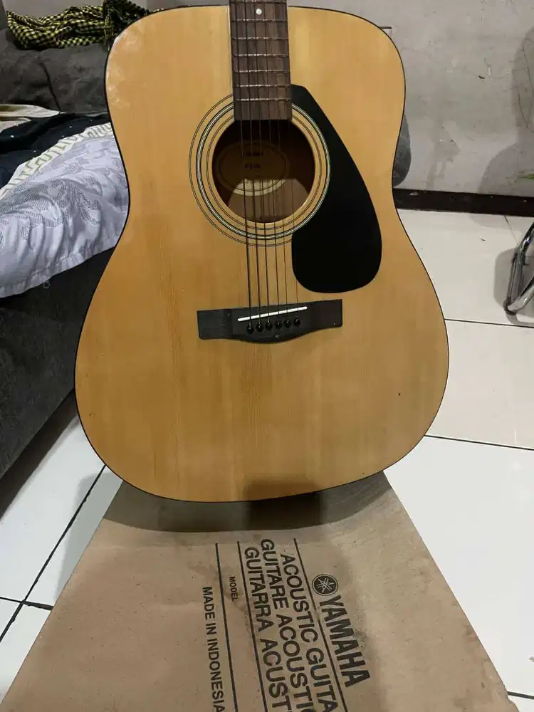 Gitar Akustik Yamaha F310 Resmi