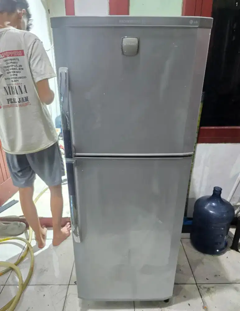 kulkas 2 pintu LG