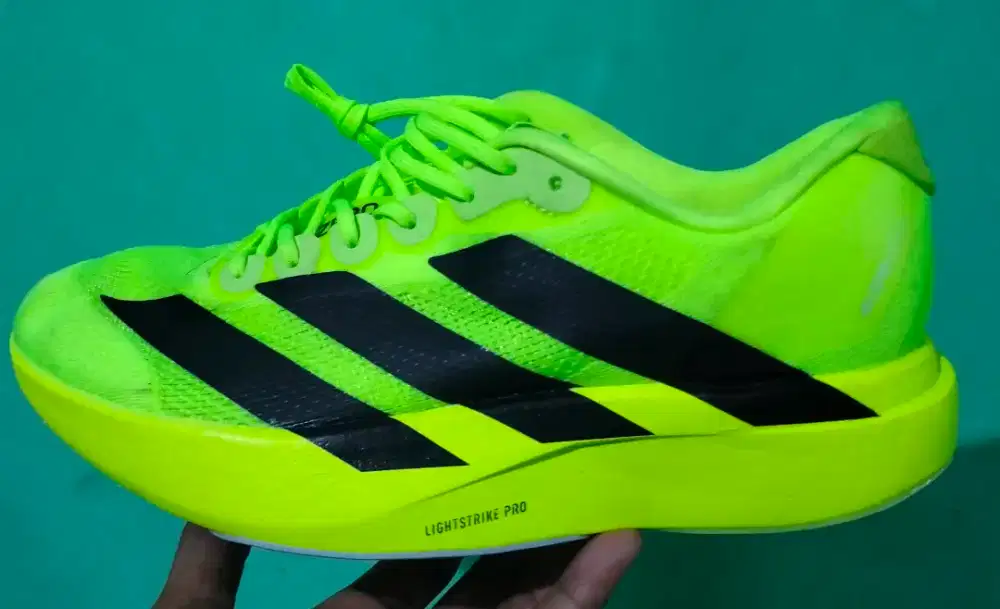 Adizero Evo SL size 42 second like new minus no box