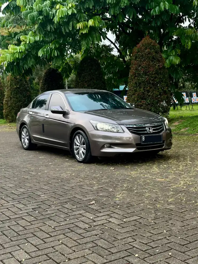 Honda Accord 1.5 VTIL Bensin AT/Matic 2011