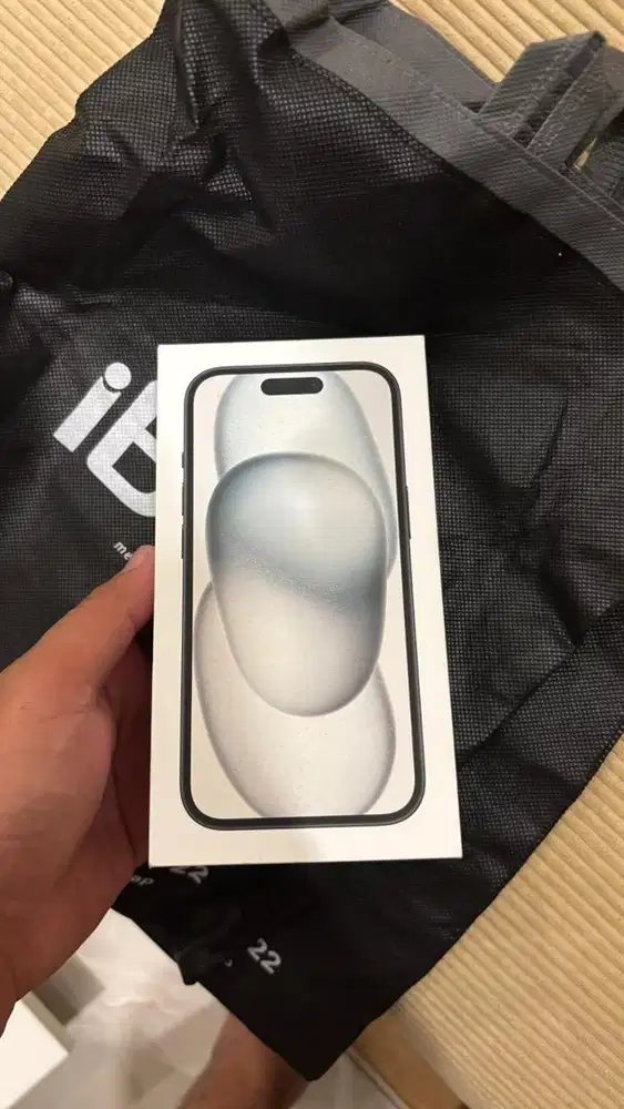 IPHONE 15 BLACK 128 GB IBOX BARU SEGEL
