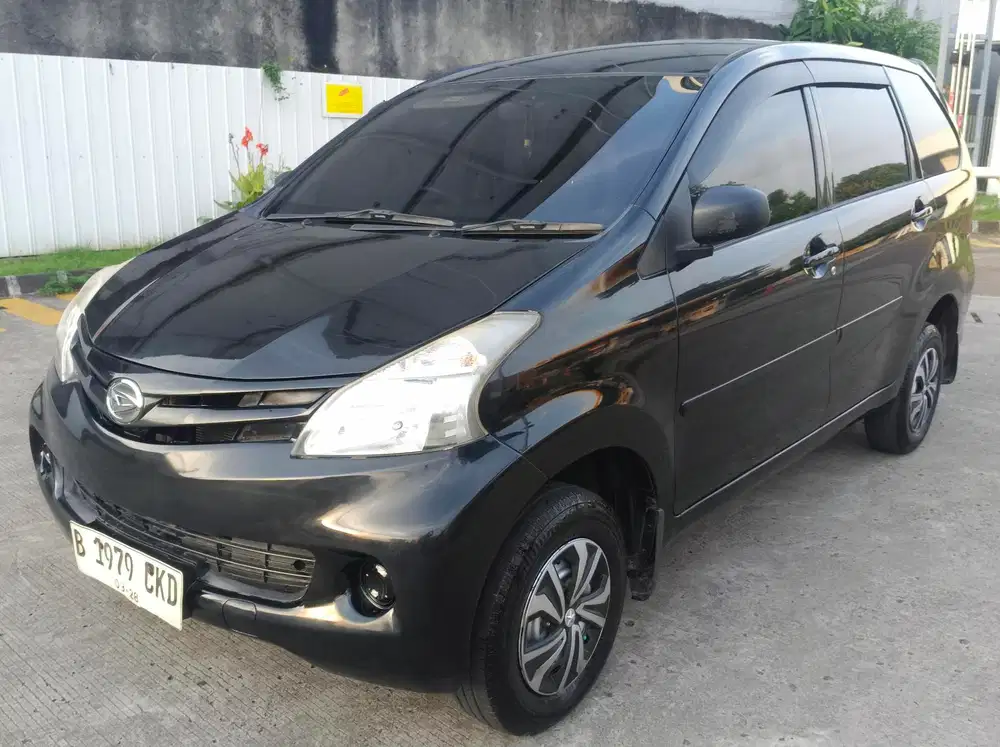 Daihatsu Xenia 2013 M 1000cc manual pajak hidup panjang