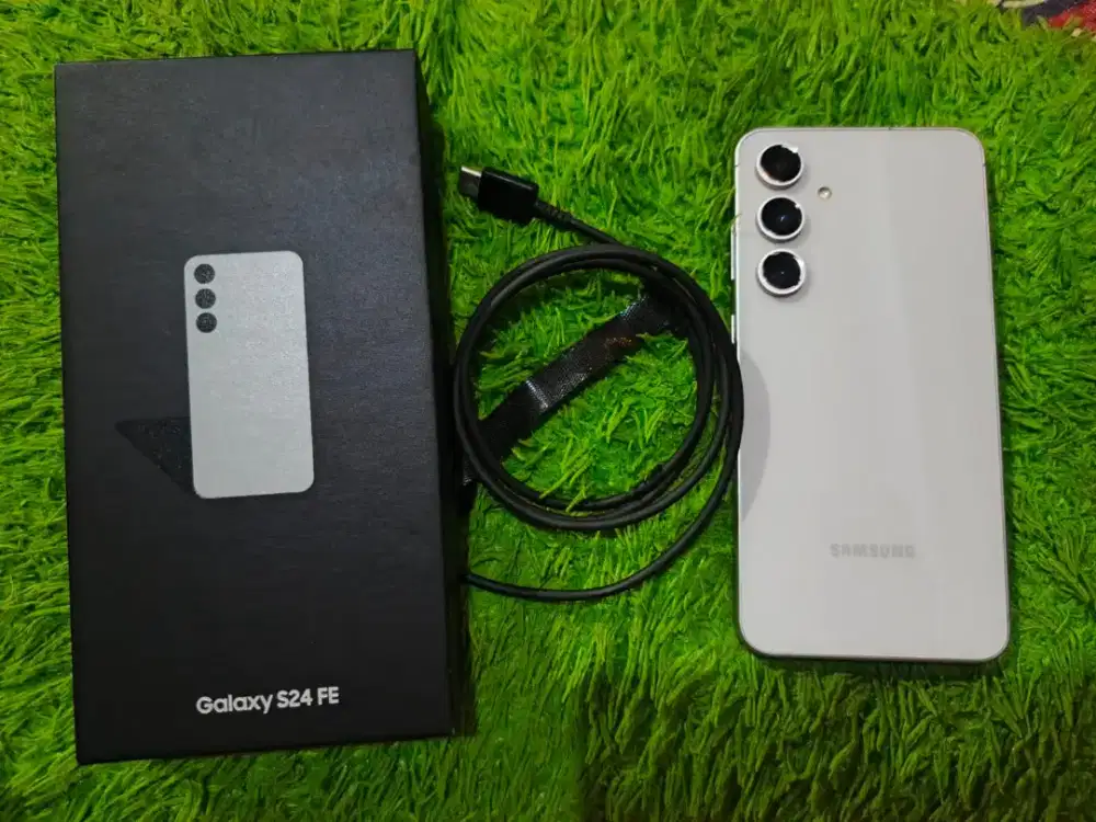 SAMSUNG S24 FE 8/256 FULSET