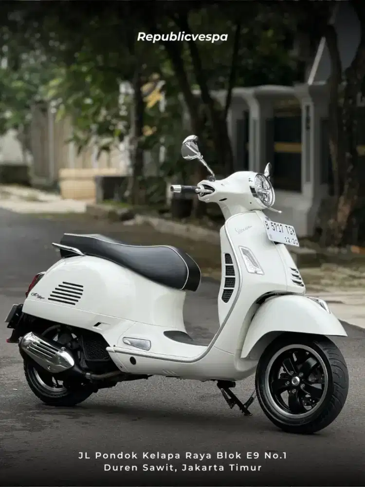 DIJUAL VESPA GTS 4V 150 IGET ABS LED TH 2020 LIKE NEW