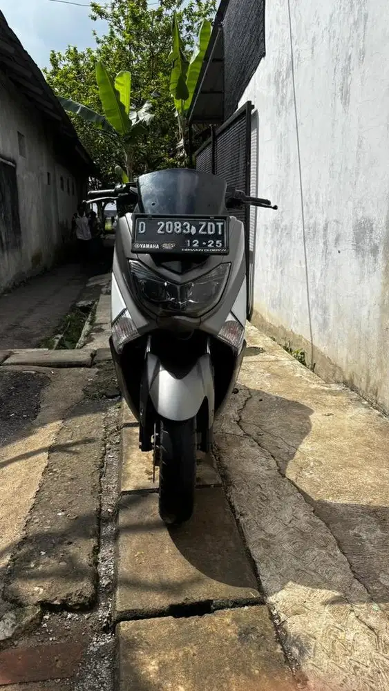 NMAX 2020 warna hitam/abu abu