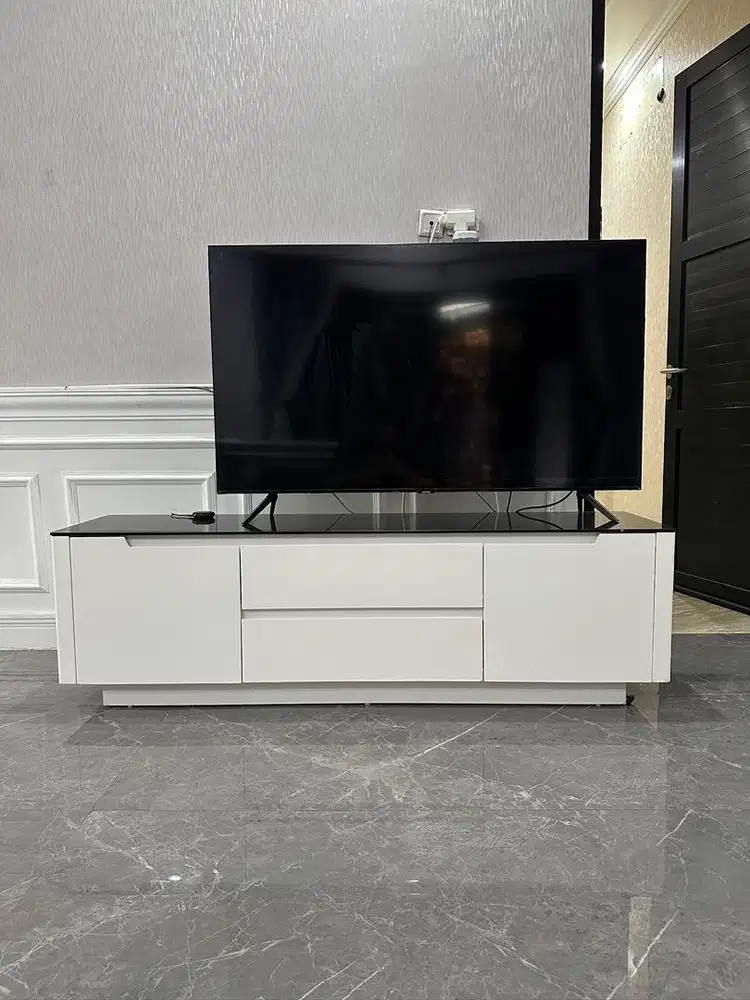 CABINET TV INFORMA