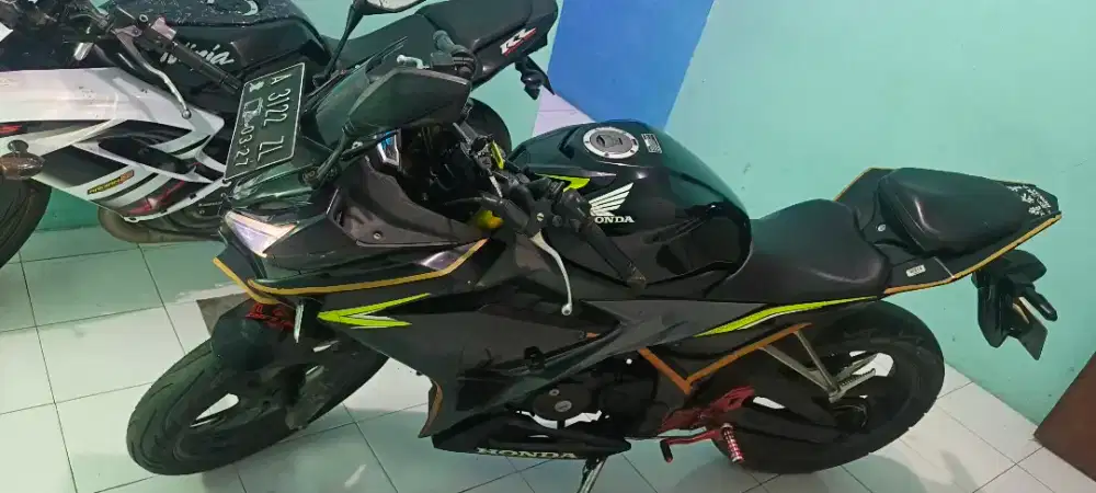Honda cbr 150 2016