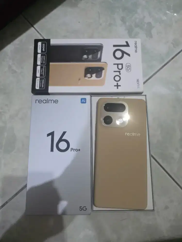 Realme 16 Pro Plus 12/512gb maret 2027
