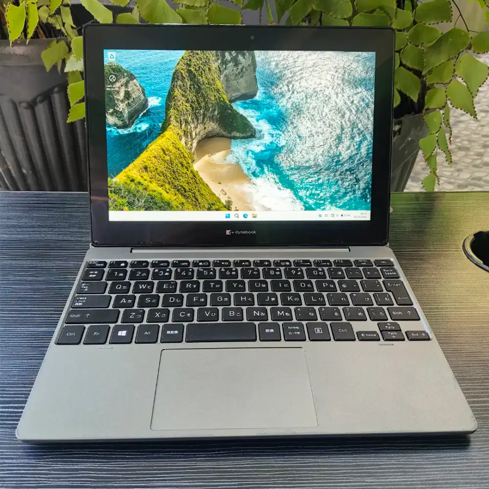 Toshiba Dynabook K50 Touchscreen